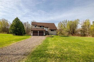 349 Clifford Rd, Fulton, NY 13069