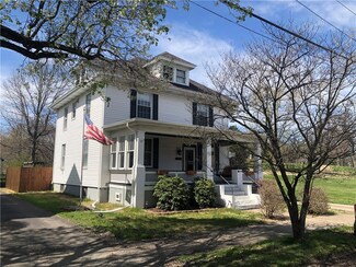 91 Oakland Ave, Uniontown, PA 15401