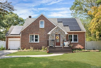 504 Gazzola Dr Unit A, East Patchogue, NY 11772