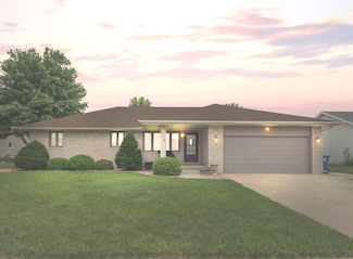 28 Old Farm Ct S, Bradley, IL 60915