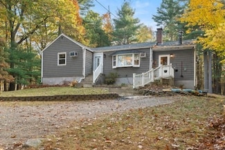 54 Willowdale Rd, Topsfield, MA 01983