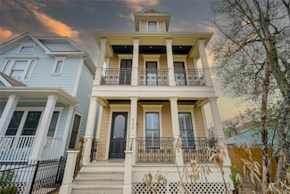 842 W 22nd St, Houston, TX 77008