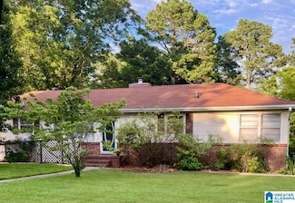 2505 2nd St NW, Center Point, AL 35215