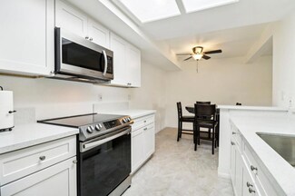 1010 E Washington Ave Unit 72, Escondido, CA 92025