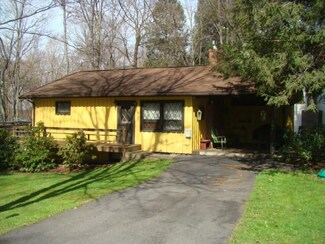 594 S Shore Trail, Central City, PA 15926