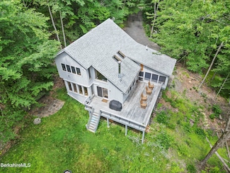 112 Silver St, Lanesborough, MA 01237
