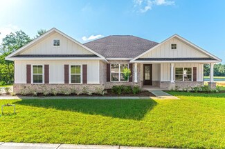 288 Timberline Dr, Crestview, FL 32539
