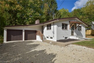 5974 S Main St, New Franklin, OH 44216