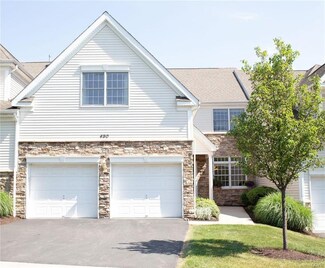 490 Inverness Cir, Easton, PA 18042