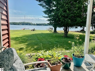 7880 W Cedar Lake Rd, Greenbush, MI 48738