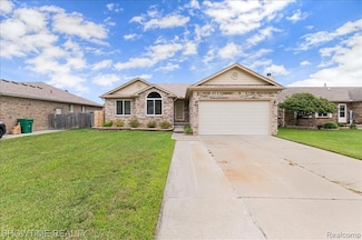 46132 Royal Dr, Chesterfield, MI 48051