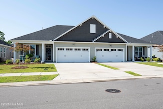 2853 Southern Magnolia Dr, Winnabow, NC 28479