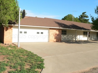 111 Apache St, Hereford, TX 79045