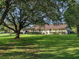 17811 County Road 125, Pearland, TX 77581