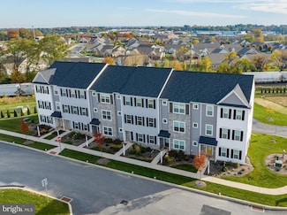 2473 Spring Water Cir Unit 120, Neffsville, PA 17601