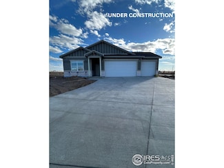 450 Buckboard Dr, Hudson, CO 80642