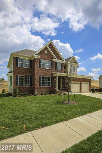 2924 Winterbourne Dr, Springdale, MD 20774