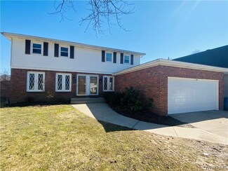 60 E Summerset Ln, Buffalo, NY 14228