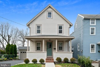 3027 Chestnut St, Lafayette Hill, PA 19444
