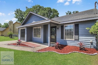 505 Whisper Ln, Hinesville, GA 31313