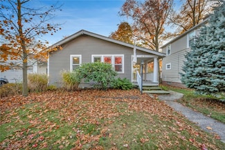 24401 Bruce Rd, Bay Village, OH 44140