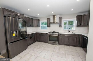 15066 Carter Rd, Philadelphia, PA 19116