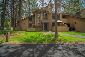 17693 Tennis Village Unit 49, Sunriver, OR 97707