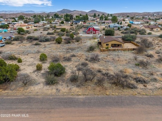 20635 E Mesa Verde Rd, Cordes Lakes, AZ 86333