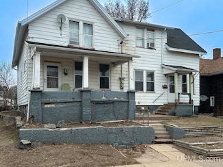 320 W Ridge St, Marquette, MI 49855