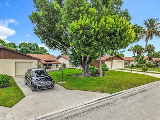 183 Round Key Cir Unit D4, Naples, FL 34112