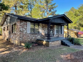 940 Highway 12 E, Kosciusko, MS 39090