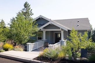3098 NW Colonial Dr, Bend, OR 97701