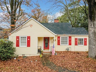 1047 Lanier Ave, Gainesville, GA 30501