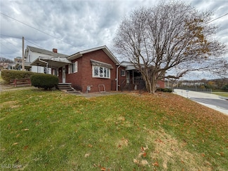 906 May St, East Liverpool, OH 43920