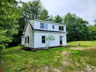 987 Naples Rd, Harrison, ME 04040