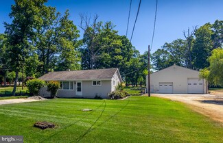 1012 Alvine Rd, Pittsgrove, NJ 08318