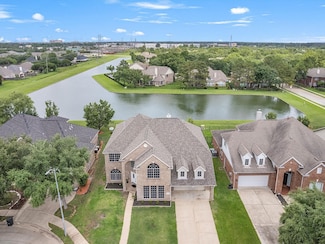 16710 Mystic Harbor Ln, Houston, TX 77095