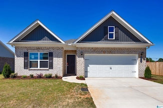 632 Pine Hill Dr, Columbiana, AL 35051