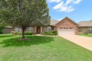105 Fairway Dr, Perkins, OK 74059