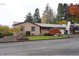 1405 SW 25th Ct, Gresham, OR 97080
