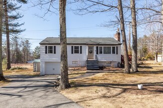 7 London Rd, Derry, NH 03038
