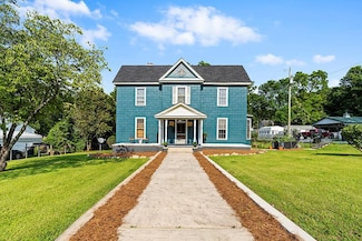 300 Greenville St, Abbeville, SC 29620
