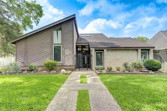 15754 Walkwood Dr, Houston, TX 77079