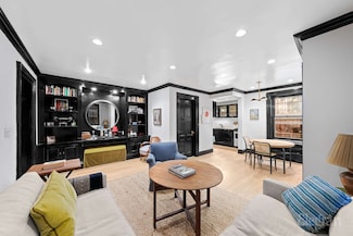 17 W 10th St Unit 1N, New York, NY 10011