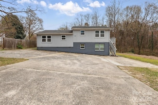 651 Clyde St, Gastonia, NC 28052