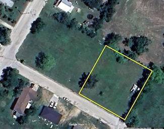 107 Edith St, Bowie, TX 76230