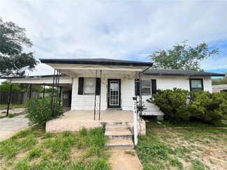 204 E Shell St, Freer, TX 78357