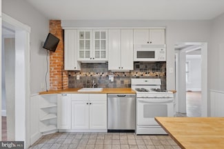 457 W Lancaster Ave Unit C, Haverford, PA 19041