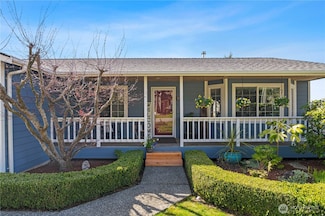 527 Island View Dr, Camano Island, WA 98282
