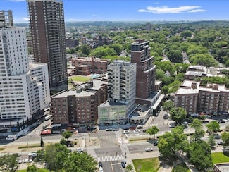 124-28 Queens Blvd Unit 8A, Kew Gardens, NY 11415